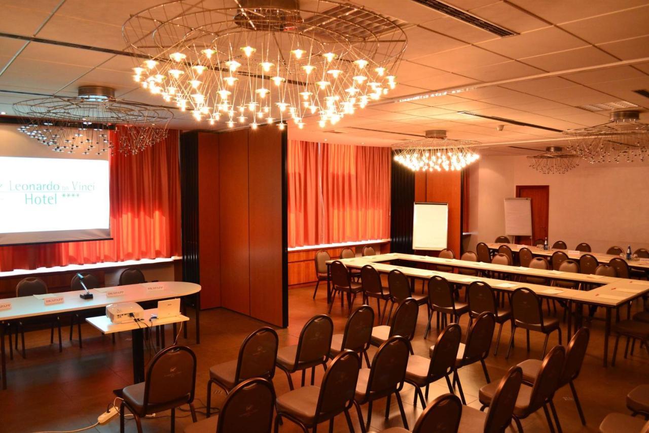 Best Western Hotel Leonardo Da Vinci Erba Buitenkant foto